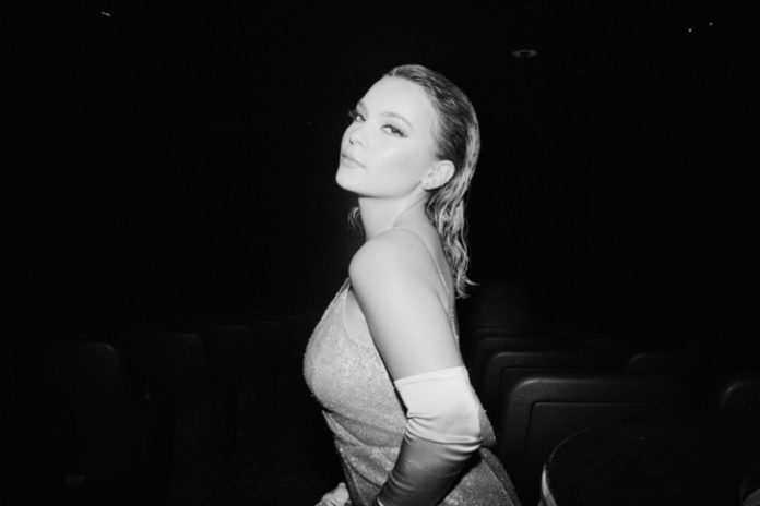 music-allnew-noelle, 3 noelle